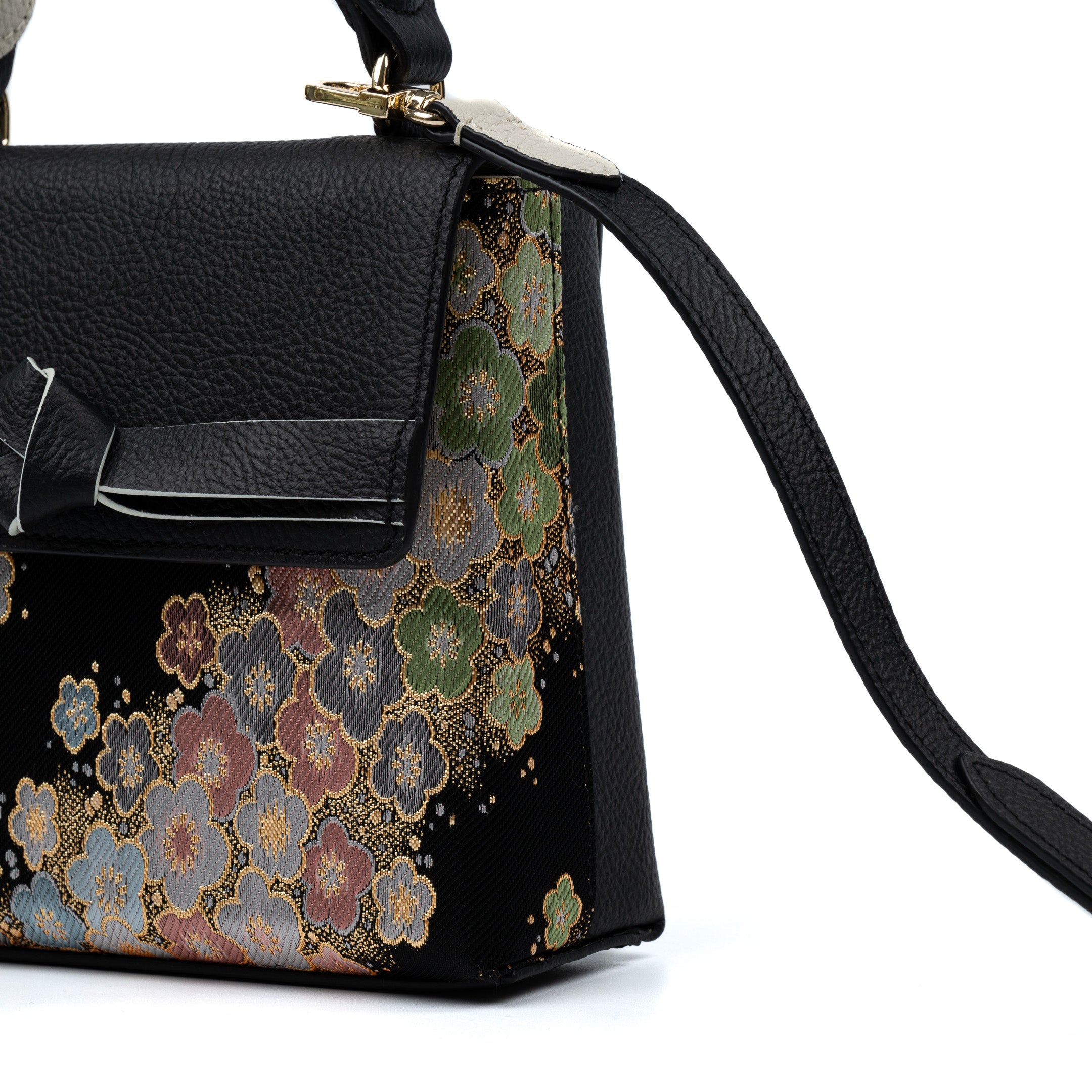 Kaguya Black with Flowers